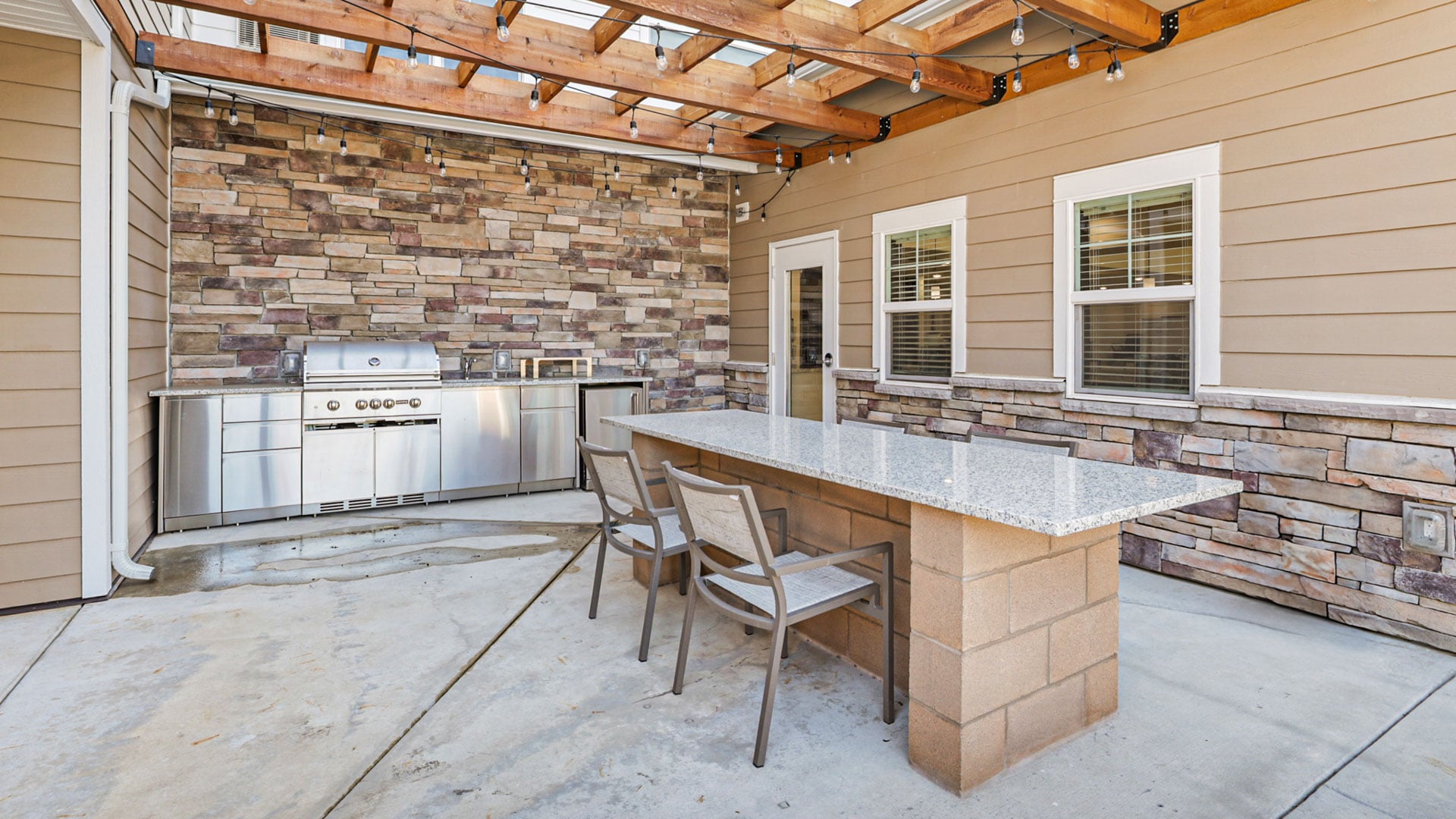 Sequoia Grove exterior